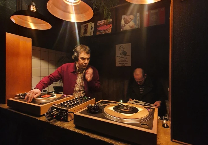 Strictly Vinyl free Thursdays Strictly Vinyl free Thursdays
