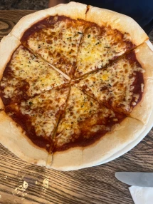 Pizza at Sidcot Arms