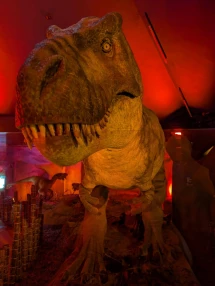 Animatronic dinosaurs, Seaton